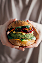 Green Monster Vegan Burger with beet chips and spicy mayo | TheAwesomeGreen.com