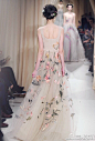 Valentino Haute Couture S/S 2015｜美好的东西无关年份，正面背面翻来覆去欣赏都always美好～