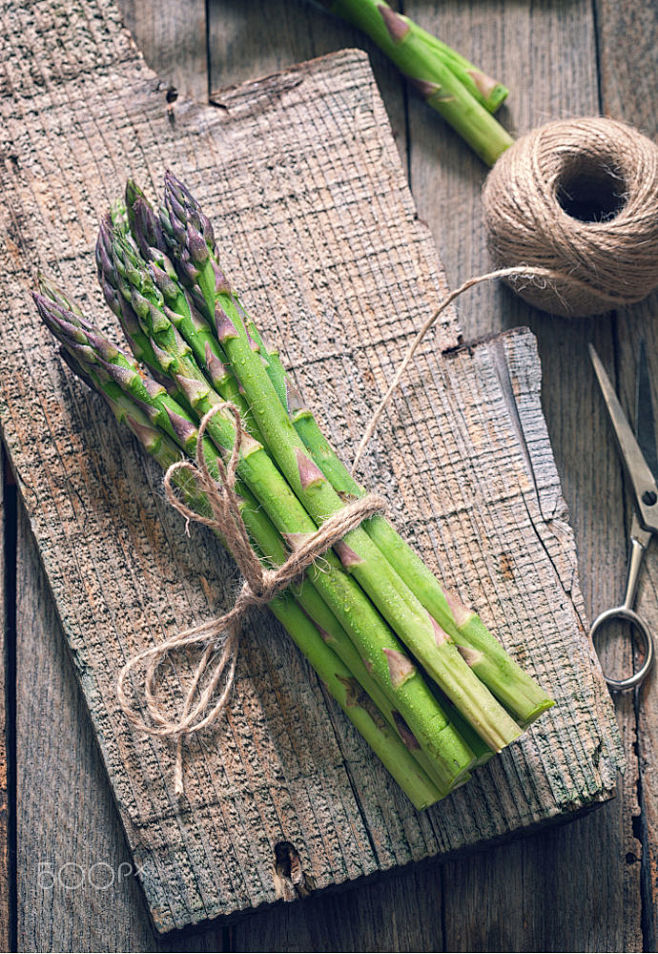 Fresh Asparagus by I...