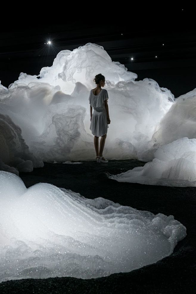 foam by kohei nawa a...