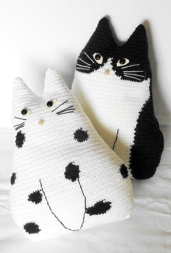 Crochet Cat Pillows....