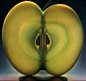 ®水果美丽的横切面，来自俄国画家Dennis Wojtkiewicz