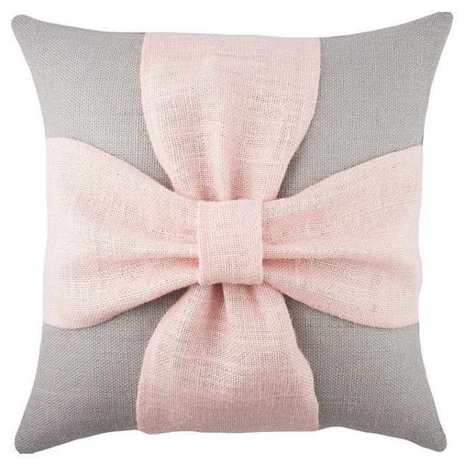 Bow Pillow