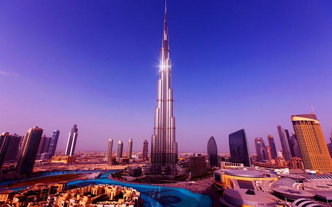 Purple Burj Khalifa ...