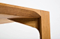 Table LARZ : Pecker Design Studio