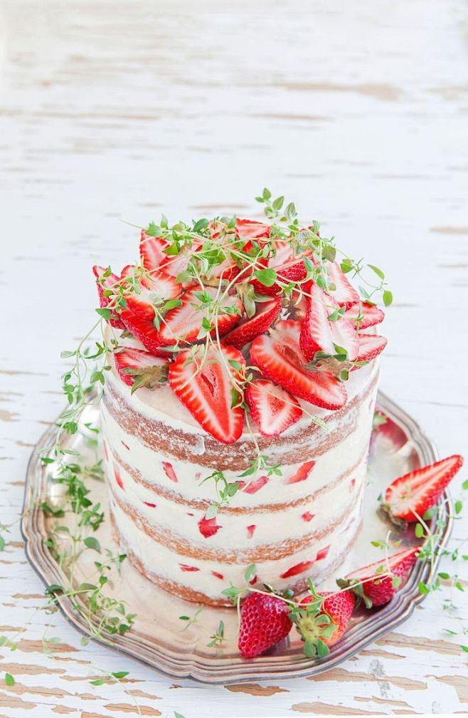 Strawberry naked cak...