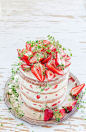Strawberry naked cake!: 