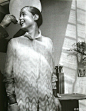 夏洛特·贝里安，家具设计界女神级的人物。