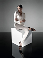 Stuart Weitzman FW 2011 : LOOKBOOKS.com is the Technology behind the Talent. Discover, follow, share. 