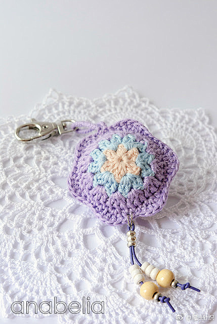 FLOWER KEY CHAIN ​​​...