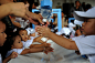 菲律宾 马尼拉：孩子们在国际洗手日洗手
