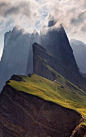 The beauty of the Dolomites :: Italy • UNESCO World Heritage - valgardena.: