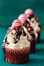 Peppermint Mocha Cupcakes_Bakers Royale 2 @ baking blog