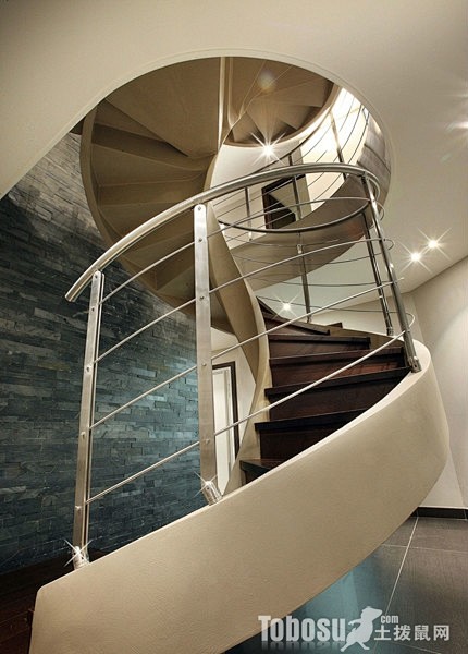 整套现代欧式时尚别墅阁楼楼梯间设计