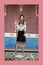 Gucci Pre-Fall 2016 Fashion Show : See the complete Gucci Pre-Fall 2016 collection.