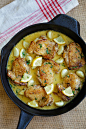 Creamy Lemon Garlic Chicken – crazy delicious skillet chicken with creamy lemon garlic sauce. So easy and dinner is ready in 20 mins | rasamalaysia.com