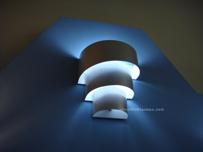 壁灯现代简约床头灯创意个性阳台卧室欧式壁...
