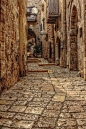 希腊罗得岛的中世纪街道，这里的每块砖都是一个历史~