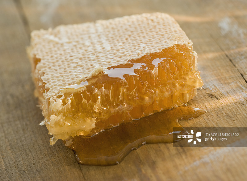 9aaf6be5c336445f73992fd9ebf3f06a31ea78bf243ae-UdeCgZ