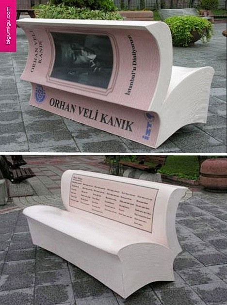 book benches in Ista...
