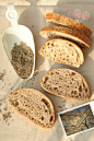 5分钟面包(3)-粗黑麦面包Pumpernickel Bread的做法_5分钟面包(3)-粗黑麦面包Pumpernickel Bread怎么做好吃【图文】_嫣紫分享的5分钟面包(3)-粗黑麦面包Pumpernickel Bread的家常做法 - 豆果网