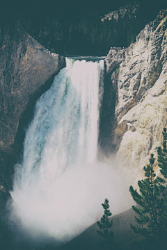 土豆Sue采集到Scenery-Waterfall