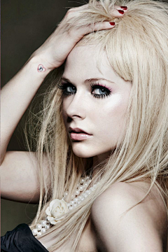 Mixier采集到Avril·Lavigne