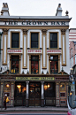 The Crown Bar, Belfast by agustinchito, via Flickr
