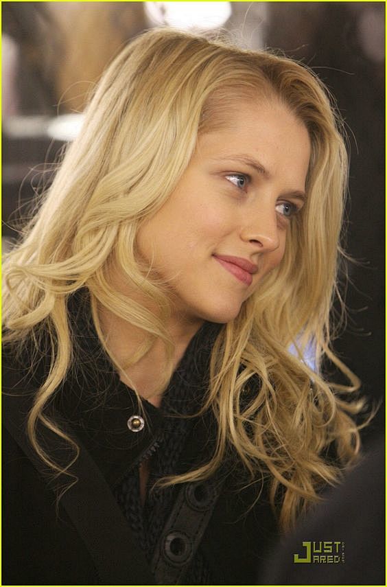 teresa palmer | Tere...