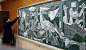 日本美术教师Hirotaka Hamasaki在黑板上创作出世界名画 - 灵感日报 :   利用每天上课的粉笔和一块破旧的板擦，这位日本美术教师征服了他的所有学生。比起任何课堂笔记、家庭作…