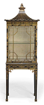 A BLACK AND GILT JAPANNED CHINA CABINET - CIRCA 1900: 