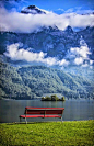 Der Walensee / Lake Walen, Switzerland