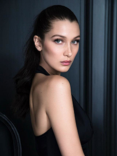 Cocabella采集到Bella Hadid - Fashionmonger