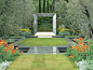 Garden Design Focuses on Central Axis Steel Frame