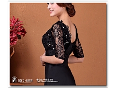 Xiaomibao采集到婚礼礼服