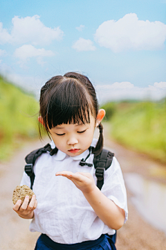 up星臻采集到小女孩