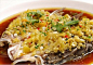 剁椒鱼头是一道非常受欢迎的鱼料理。如果怕自己掌握不了辣度和味道，不如买一份现成的佐料，和鱼头一起料理，就能吃上新鲜美味的剁椒鱼头了。 售价:3元