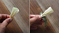 铃铛花的折纸方法 皱纹纸花的折法图解教程-www.uzones.com