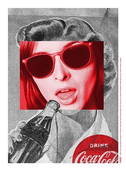 亲吻过去，可口可乐经典玻璃瓶100岁海报...