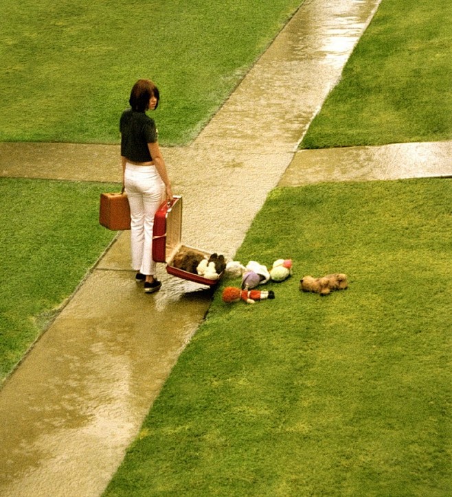 Alex Prager:希区柯克式的摄影...