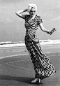 1940s beach fashion...