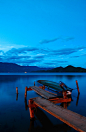 泸沽湖，中国的丽江，宁蒗，南陈

Lugu Lake, Ninglang, Lijiang, China by Nan Chen 