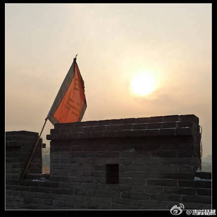 #琵琶西游记#平遥城墙徒步开始，夕阳伴着...