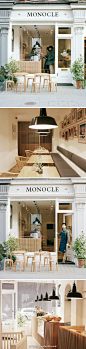 【#好店#】The Monocle Café位于伦敦Marylebone，这家咖啡店秉承了MONOCLE杂志和店铺惯有的优质和简洁的风格以及耐人寻味的细节，室内设计师Yoshitsugu Takagi以及承建者“江户建设”将微量的日式与英式风格结合，并选用了包含Ercol温莎椅在内的优秀设计作品为相配家具。http://t.cn/zTVWVQ2