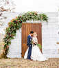 浓情蜜意的秋季婚礼！来自：婚礼时光——关注婚礼的一切，分享最美好的时光。#森系婚礼#