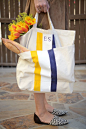 This DIY tote bag makes a great gift for a mom on the go.: 