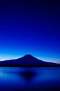 A moment of calm: Mt. Fuji, Japan in twilight. #静物#