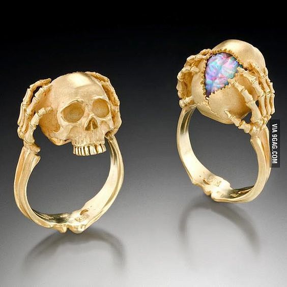 skull ring: 