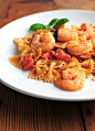 CREAMY LEMON PEPPER SHRIMP AND PASTA WITH BASIL AND TOMATOES #赏味期限#