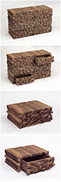 瑞典设计师Boris Dennler设计了一款名为“柴堆（Wooden Heap）” 的变形橱柜。正如其名字所暗示的那样，这款橱柜从远处望去就像是一堆摆放整齐的木柴，采用模块化设计，由六个大小一样的抽屉组成。

由于采用模块化设计，使用者可根据空间大小和自己的偏好随意摆放抽屉。灵感源于18世纪的五斗柜，但显然融入了更多现代化元素，将隐藏和发现惊喜的概念很好地融入到了家具设计里面。

“柴堆”橱柜已经成为伦敦V&A博物馆的永久展品。